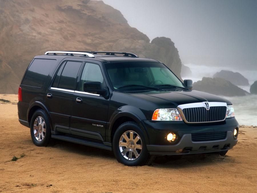  Lincoln Navigator 2002 года  (фото 10 из 16)